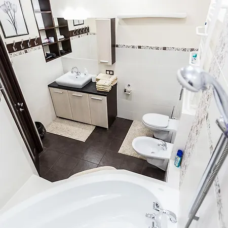 Apartment Central On Nezavisimosti 23 Minsk